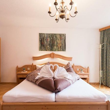Hôtel Gasthof Piburger See à Oetz Extérieur photo