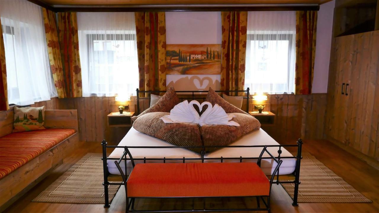 Hôtel Gasthof Piburger See à Oetz Extérieur photo