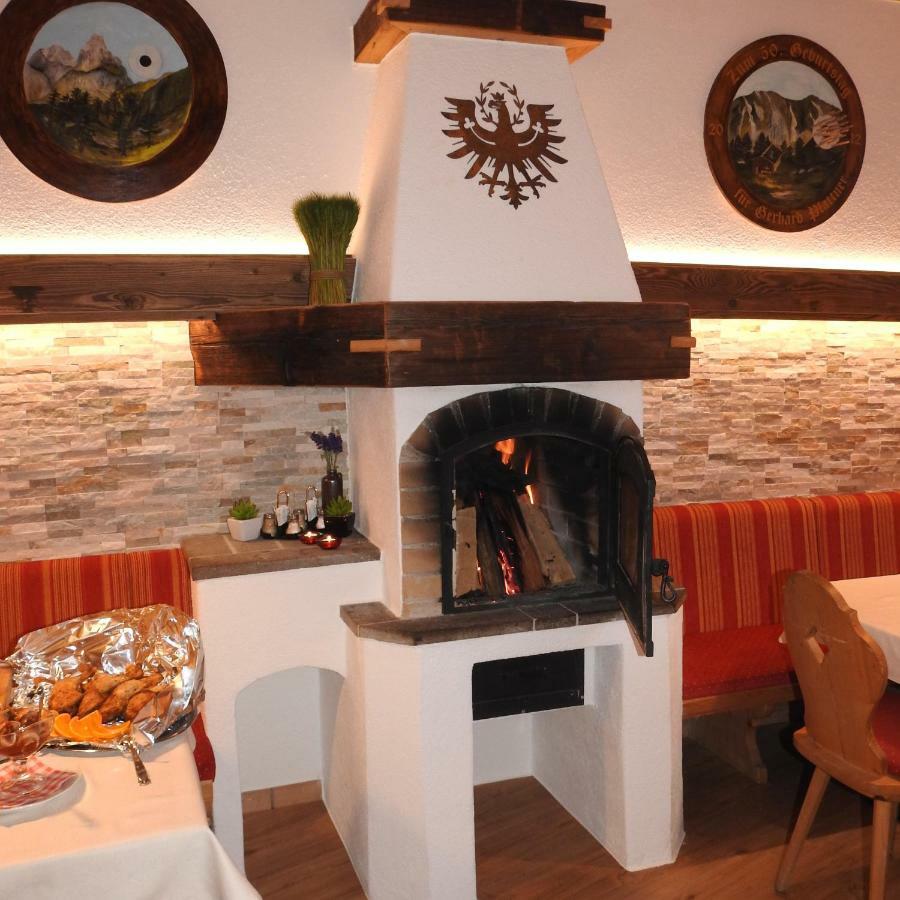 Hôtel Gasthof Piburger See à Oetz Extérieur photo